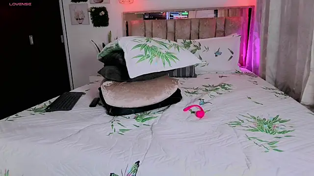 Dulce Morrys online show from 19, 4, 2026