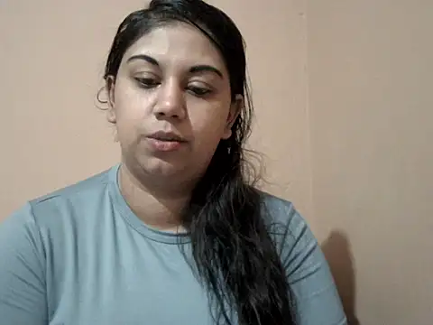 Snapshot of bellachow10 chatting on 15, 7, 2026 bellachow10 online show from 15, 7, 2026