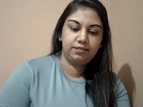 Snapshot of bellachow10 chatting on 19, 7, 2026 bellachow10 online show from 19, 7, 2026