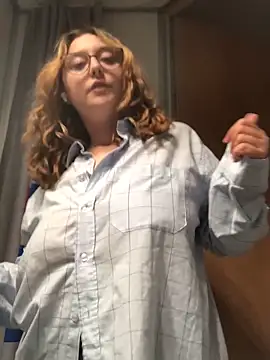 Snapshot of NaughtyRapunzel7 chatting on 26, 9, 2025 NaughtyRapunzel7 online show from 26, 9, 2025