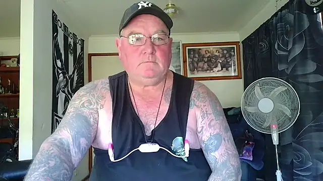 Snapshot of HOTANAL chatting on 25, 6, 2026 HOTANAL online show from 25, 6, 2026