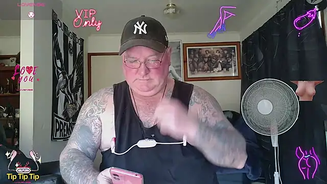Snapshot of HOTANAL chatting on 6, 7, 2026 HOTANAL online show from 6, 7, 2026