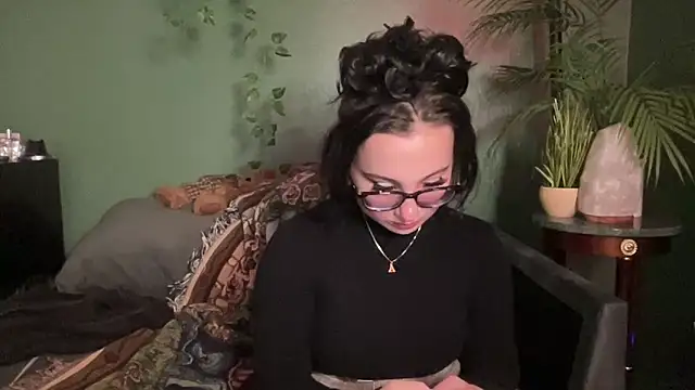Snapshot of sweetandwet_daddy chatting on 2, 10, 2025 sweetandwet daddy online show from 2, 10, 2025