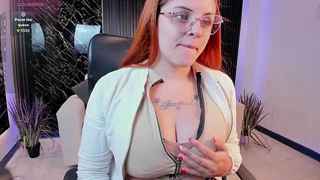 Snapshot of kimbrownn chatting on 21, 5, 2026 kimbrownn online show from 21, 5, 2026