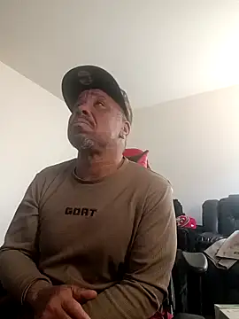 yellowwetfox online show from 29, 3, 2026