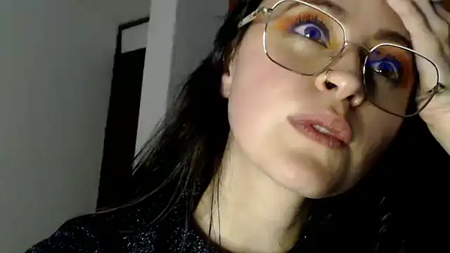 Juls winter  online show from 13, 2, 2025