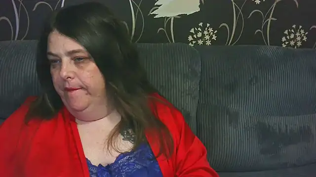 HouseWifeWhore Milf online show from 21, 6, 2026