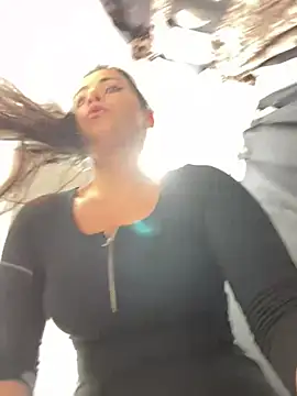 CrazzyChicks online show from 16, 3, 2025