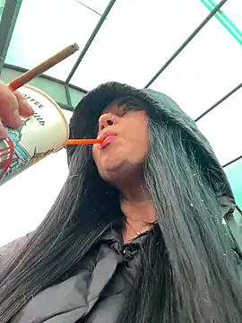 CrazzyChicks online show from 15, 4, 2026