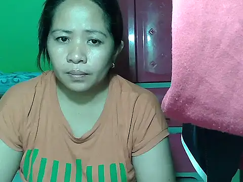 Snapshot of sweetlady_pinay chatting on 23, 9, 2025 sweetlady pinay online show from 23, 9, 2025