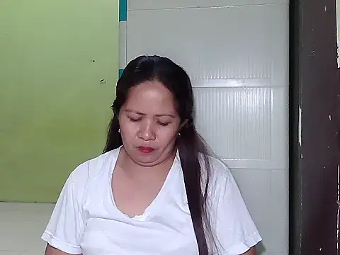 Snapshot of sweetlady_pinay chatting on 7, 10, 2025 sweetlady pinay online show from 7, 10, 2025