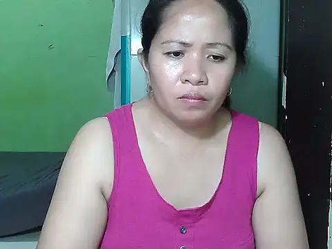 Snapshot of sweetlady_pinay chatting on 9, 11, 2025 sweetlady pinay online show from 9, 11, 2025