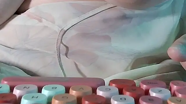 Lilmuh  online show from 15, 3, 2025