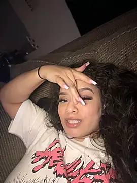 Snapshot of CarmelaAnthony chatting on 1, 2, 2025 CarmelaAnthony online show from 1, 2, 2025