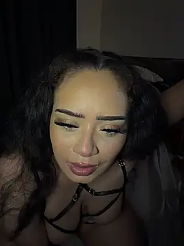 Snapshot of CarmelaAnthony chatting on 31, 10, 2025 CarmelaAnthony online show from 31, 10, 2025