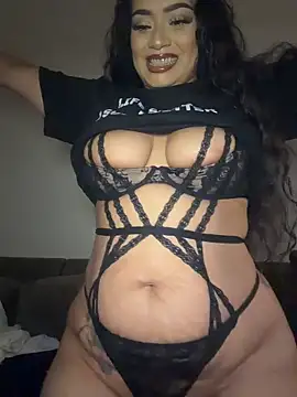 Snapshot of CarmelaAnthony chatting on 26, 11, 2025 CarmelaAnthony online show from 26, 11, 2025