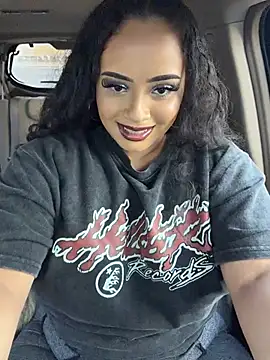 Snapshot of CarmelaAnthony chatting on 7, 1, 2026 CarmelaAnthony online show from 7, 1, 2026