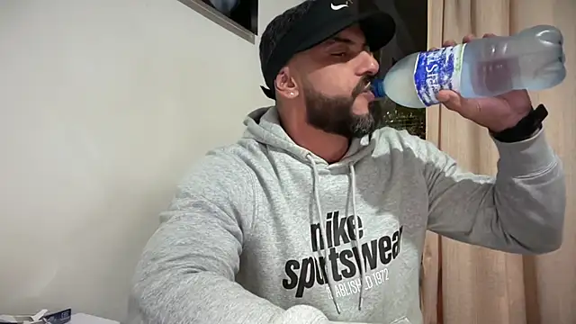 Snapshot of romeolovedark chatting on 15, 2, 2026 romeolovedark online show from 15, 2, 2026