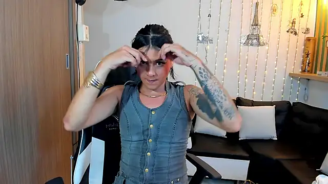 ximena22love online show from 9, 4, 2026