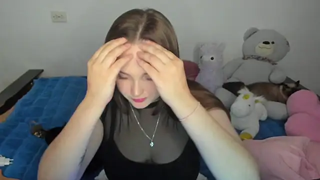 Snapshot of NataliEvans chatting on 19, 9, 2025 NataliEvans online show from 19, 9, 2025