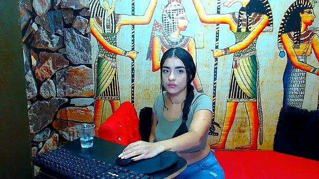 lorensweet77 online show from 21, 1, 2025