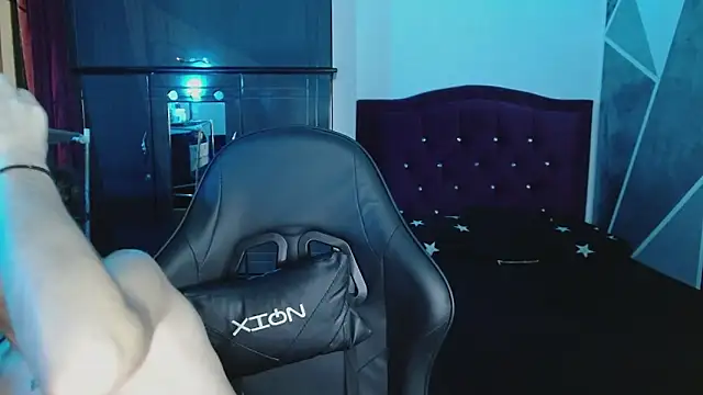 littlextreme online show from 14, 4, 2026