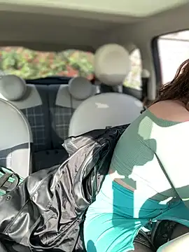 DaisyVibesss online show from 7, 3, 2025