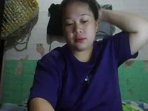 Snapshot of hotsexylyn chatting on 16, 12, 2025 hotsexylyn online show from 16, 12, 2025