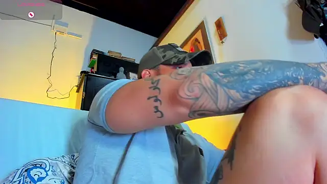 CamiloGray  online show from 19, 2, 2025