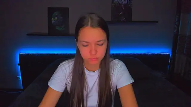 AlexaBarkley online show from 12, 11, 2025