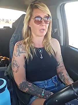 SheIsSomething online show from 30, 1, 2025