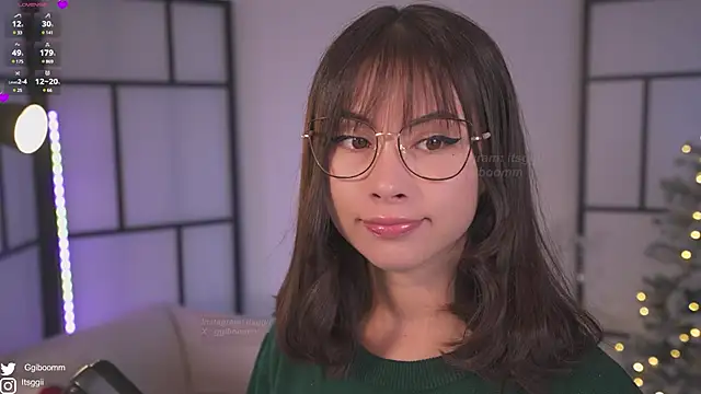 Snapshot of Gigi_ohlala chatting on 7, 12, 2024 Gigi ohlala online show from 7, 12, 2024