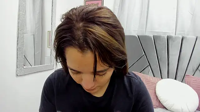 Snapshot of Gretten_wright chatting on 6, 2, 2025 Gretten wright online show from 6, 2, 2025