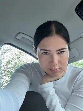 Snapshot of clairewntr chatting on 1, 10, 2025 clairewntr online show from 1, 10, 2025