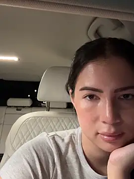 Snapshot of clairewntr chatting on 3, 10, 2025 clairewntr online show from 3, 10, 2025