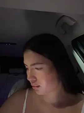 Snapshot of clairewntr chatting on 7, 10, 2025 clairewntr online show from 7, 10, 2025