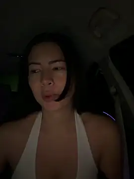 Snapshot of clairewntr chatting on 15, 12, 2025 clairewntr online show from 15, 12, 2025