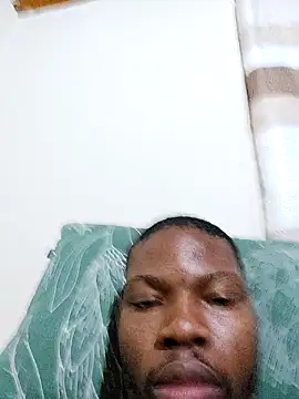 Snapshot of Malibongwe17 chatting on 13, 9, 2025 Malibongwe17 online show from 13, 9, 2025