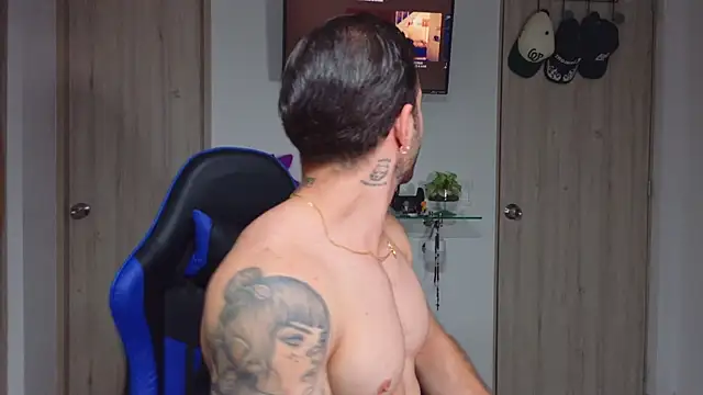 Latino stud4u online show from 25, 7, 2026