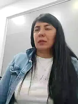 aisha latina online show from 6, 2, 2025