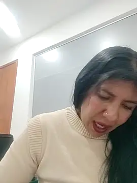 aisha latina online show from 17, 9, 2025