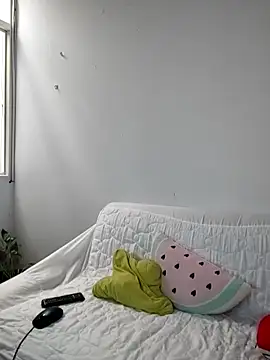 Snapshot of aisha_latina chatting on 6, 2, 2026 aisha latina online show from 6, 2, 2026