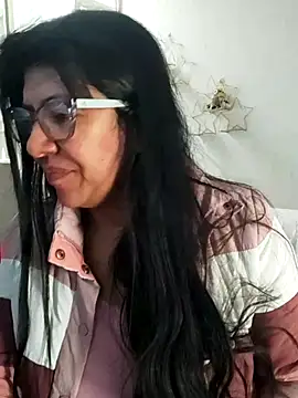 Snapshot of aisha_latina chatting on 13, 2, 2026 aisha latina online show from 13, 2, 2026