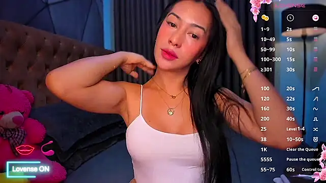 Snapshot of Jasmine_Elcock chatting on 2, 4, 2026 Jasmine Elcock online show from 2, 4, 2026