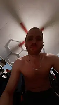 Snapshot of Cloudd_Kingg_Iceyyy chatting on 25, 5, 2026 Cloudd Kingg Iceyyy online show from 25, 5, 2026