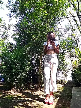 Snapshot of Yuky_ta chatting on 8, 5, 2026 Yuky ta online show from 8, 5, 2026