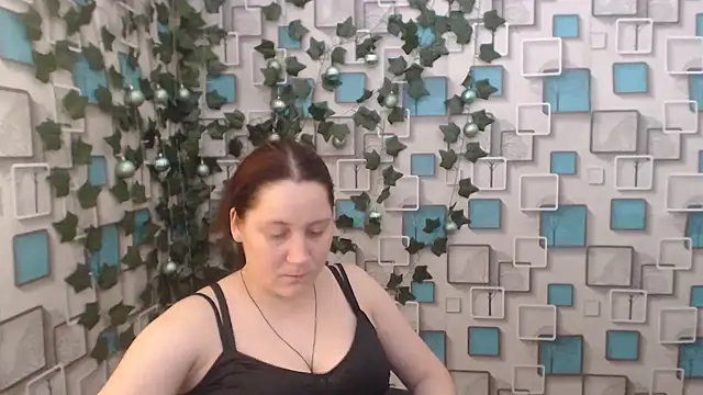 JosieJun  online show from 25, 1, 2025