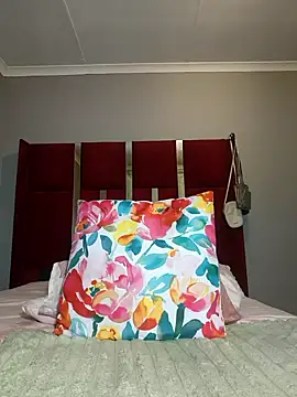 HoneyDropsX online show from 2, 10, 2025