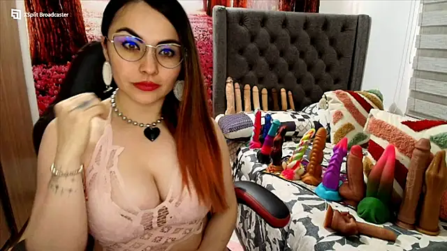 Snapshot of sofia23dirty chatting on 11, 3, 2025 sofia23dirty online show from 11, 3, 2025