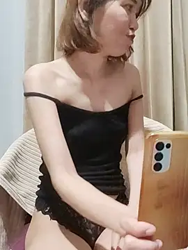 Snapshot of Little_suzy5 chatting on 14, 2, 2025 Little suzy5 online show from 14, 2, 2025